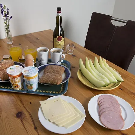 Glarborg Bed & Breakfast Hillerød